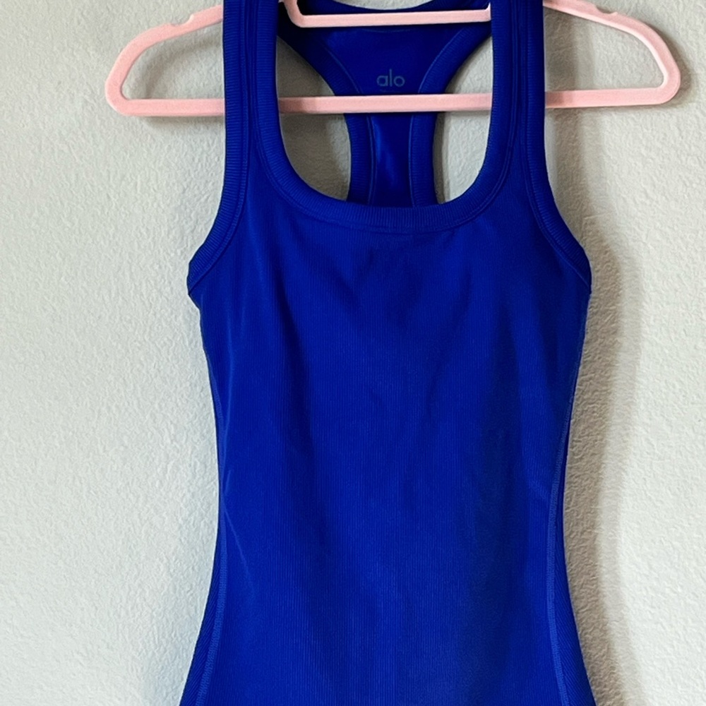 ALO Yoga Vibrant Blue Ribbed Racerback Tank Top Built in Bra Size XS